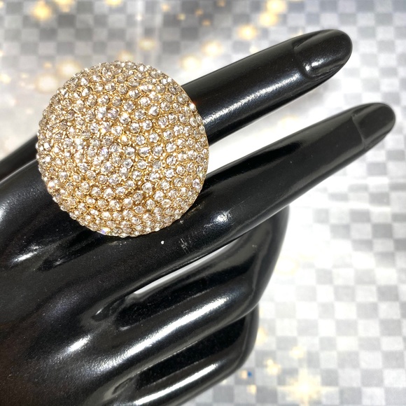 Giant disco dome clear rhinestone cocktail ring - Picture 4 of 4
